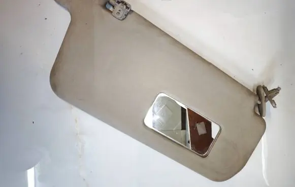 Nissan Terrano Sun visor