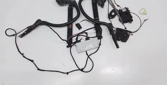 BMW 7 F01 F02 F03 F04 Tailgate hydraulic set 7365902