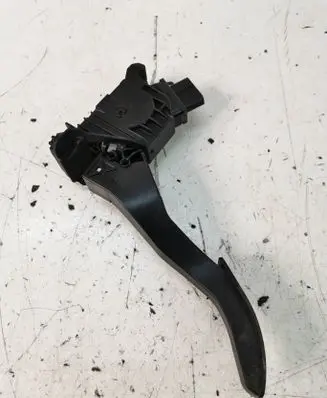 Volkswagen Golf VII Accelerator throttle pedal 5Q1723503H 6PV01062111 081217181938