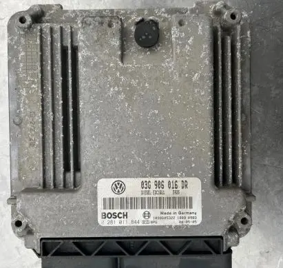 Volkswagen Touran I Engine control unit/module 03G906016