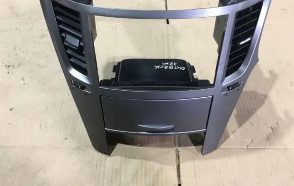 Subaru Outback Dash center air vent grill 66120AJ030 66110AJ020