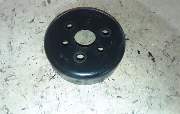 Peugeot 607 Water pump pulley 4U3Q8509AB