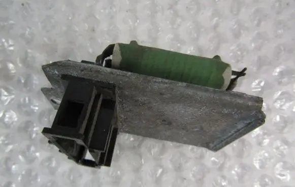 Volkswagen Transporter - Caravelle T4 Heater blower motor/fan resistor 
