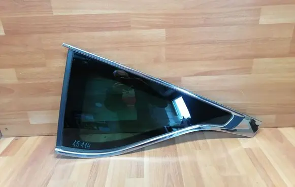 Renault Espace V (RFC) Rear side window 833072513R