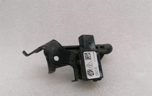 Porsche Taycan 9J1 Rear air suspension level height sensor 9J1616214