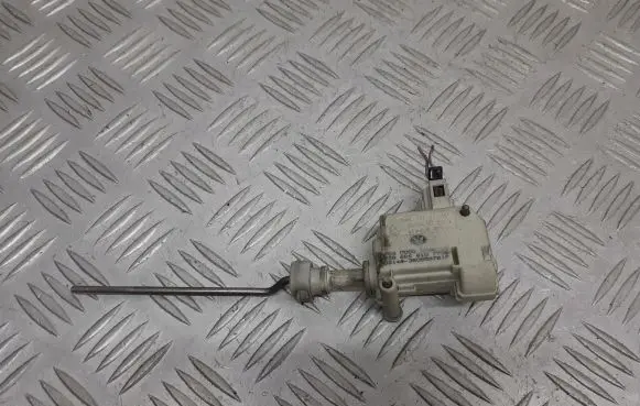Volkswagen Polo IV 9N3 Fuel tank cap lock 6Q6810773B