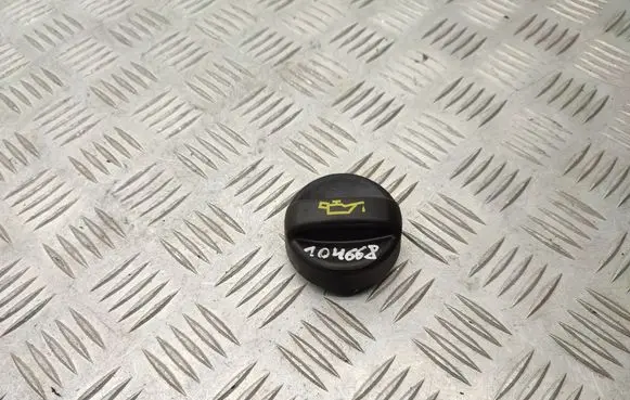 Opel Astra L Oil filler cap 9670015080