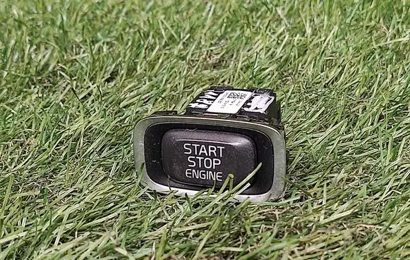 Volvo V40 Engine start stop button switch 31394114
