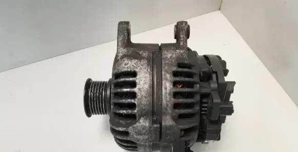 Renault Master II Generator/alternator 8200190721 0124525044