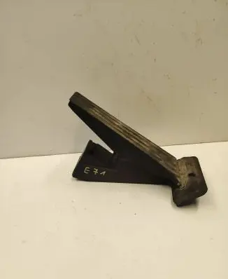 BMW X6 E71 Accelerator throttle pedal 6858574 25916010 1912120616A