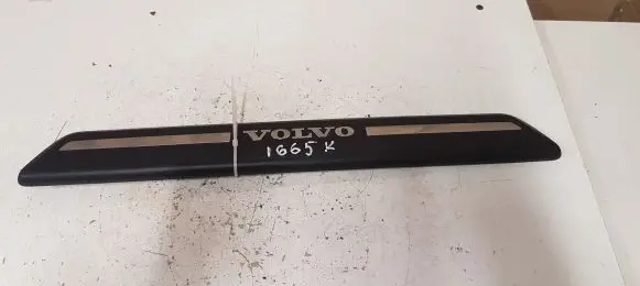 Volvo V40 Front sill trim cover 31265842