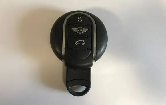 Mini Cooper F57 Ignition relay 