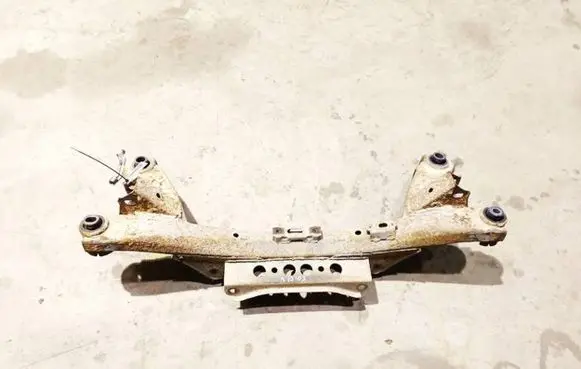 Toyota Avensis T250 Rear subframe 