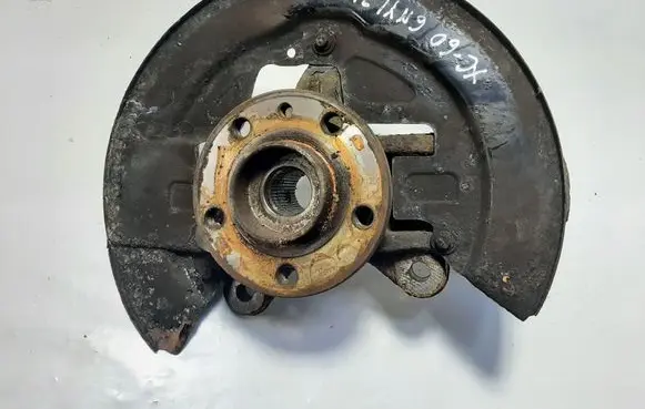 Volvo XC60 Front wheel hub 