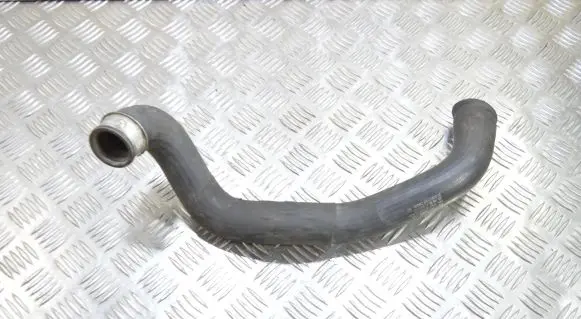 Coolant pipe/hose