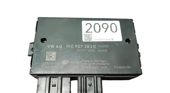 Skoda Octavia Mk2 (1Z) Tow bar trailer control unit/module 1K0907383E 5DB00999502 1K0907383F