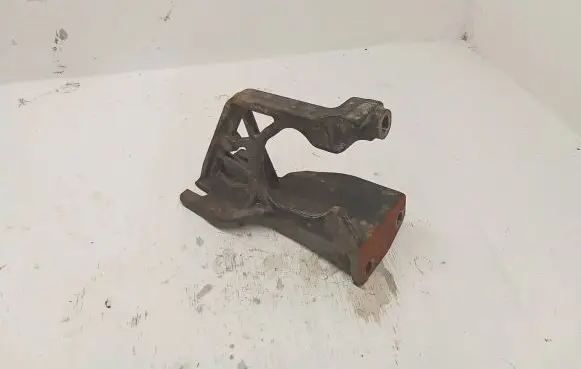 Opel Vivaro Engine mounting bracket 7854R