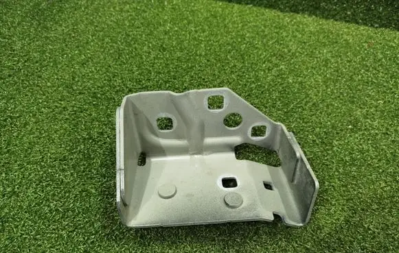 Opel Vivaro Engine bonnet/hood hinges 3512063R 93451643