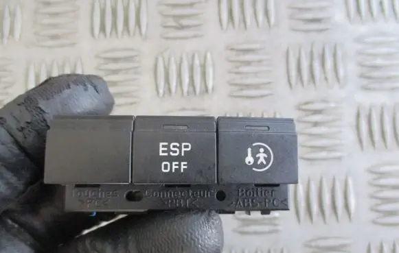 Peugeot 407 ESP (stability program) switch 96470290XT