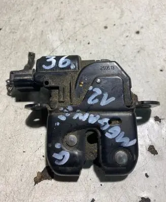 Renault Megane III Tailgate/trunk/boot lock/catch/latch 846307169R 40557160