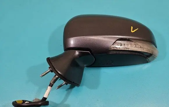 Toyota Avensis T270 Front door electric wing mirror IMPRK1490924