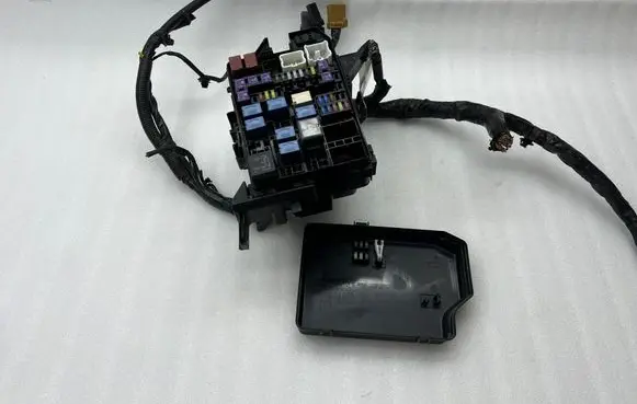 Suzuki Vitara (LY) Fuse box set