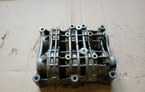 Volvo XC60 Oil pump balance shaft 31492533