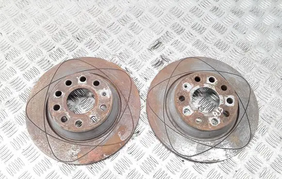 Volkswagen Golf V Rear brake disc KBA61338