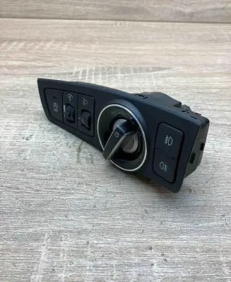 Hyundai i40 Light switch 933003Z970 39R1051000 V58