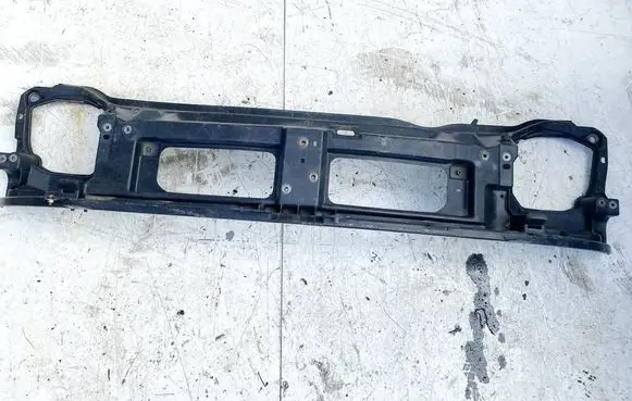 Opel Vivaro Radiator support slam panel 8200143340 91167937
