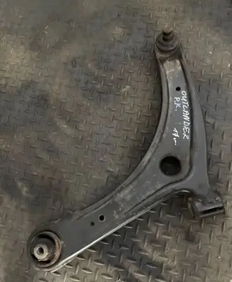 Mitsubishi Outlander Front lower control arm/wishbone 4013A428