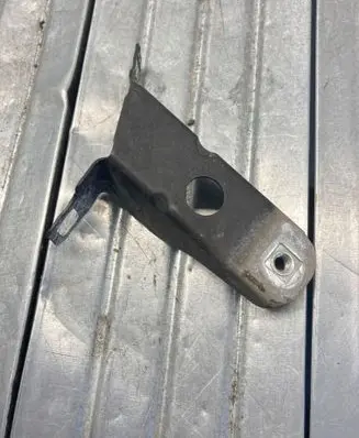 BMW 3 F30 F35 F31 Fender mounting bracket 