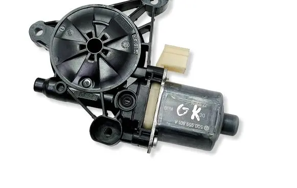 Porsche Macan (95B) Rear door window regulator motor 5Q0959801A