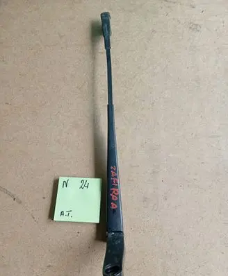 Opel Zafira A Front wiper blade arm 265659898
