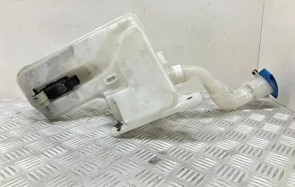 Audi A3 S3 8V Windshield washer fluid reservoir/tank 5Q0955453T 1K6955651 1K0955455