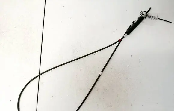 Handbrake/parking brake wiring cable