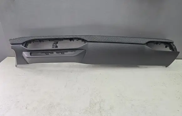 Dacia Sandero III Panel trim 683102400R