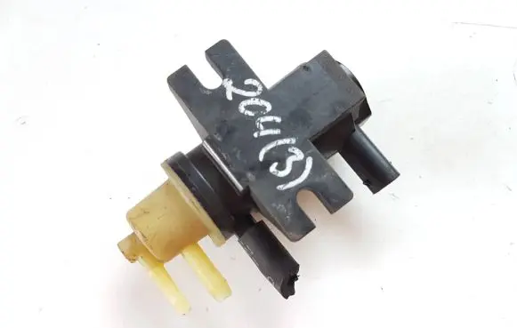 Mercedes-Benz C W204 Turbo solenoid valve A0091533128