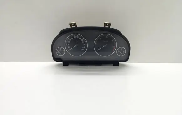 BMW 5 F10 F11 Speedometer (instrument cluster) 9249344 924934401 211995706