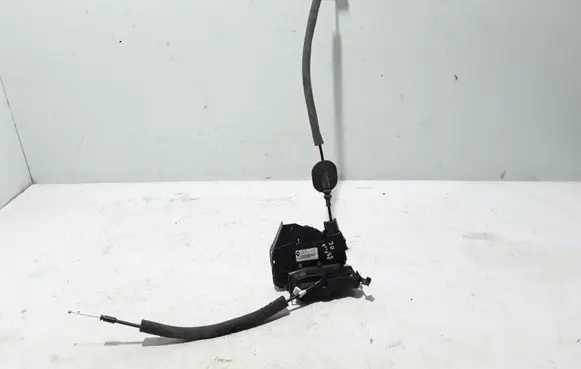 Renault Espace V (RFC) Rear door lock 825002920R