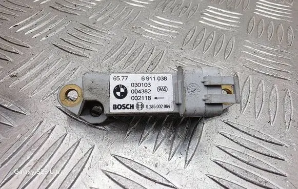 BMW 3 E46 Airbag deployment crash/impact sensor 6911038 65776911038