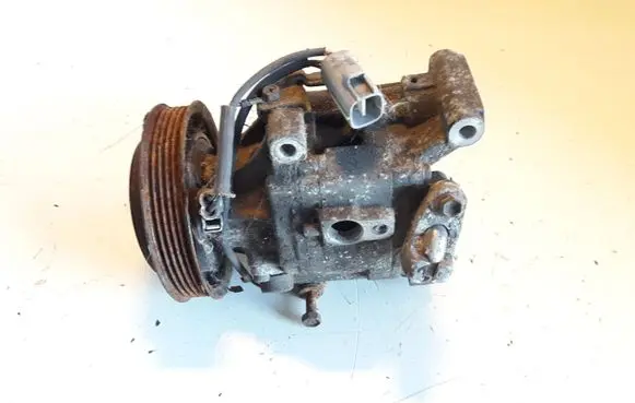 Toyota Yaris Air conditioning (A/C) compressor (pump)