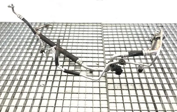 Air conditioning (A/C) pipe/hose