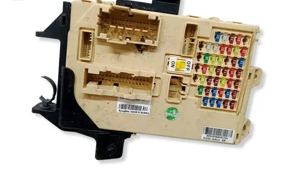 KIA Carens III Fuse box set 91950A4610