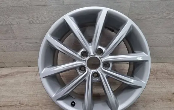 Audi TT TTS Mk2 R17 alloy rim 8J0601025BE