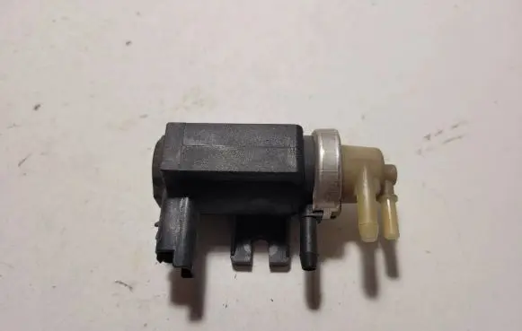 Volvo V60 Turbo solenoid valve 9672875080 10T278 70163302