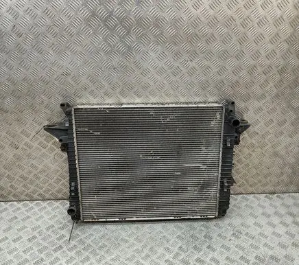 Land Rover Discovery 3 - LR3 Coolant radiator 6H228005BA