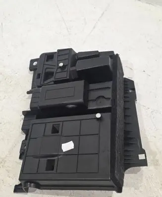 BMW 3 F30 F35 F31 Battery box tray cover/lid 7239176