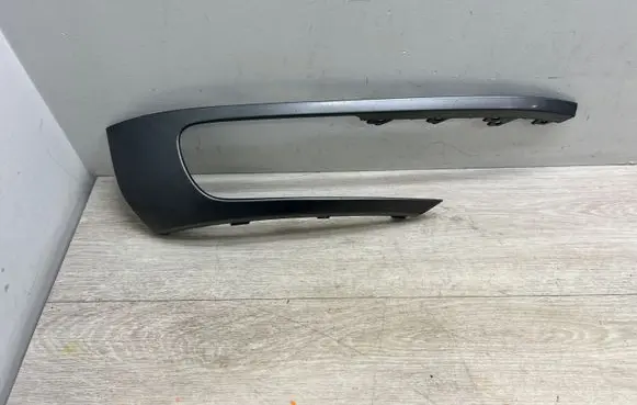 Volkswagen Touareg II Front fog light trim/grill 7P6807490 7P6807490H