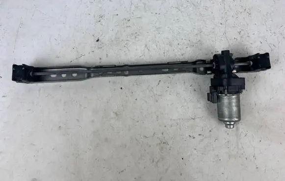 Toyota Sienna XL30 III Seat adjustment motor 43944010220 1620007370